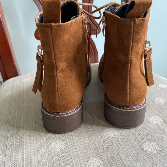SHEIN  EUC Brown Suede Ankle Boots - Picture 6 of 15